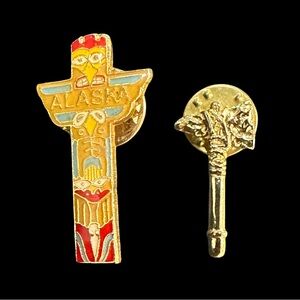 Vintage Alaska Totem Souviner Pin